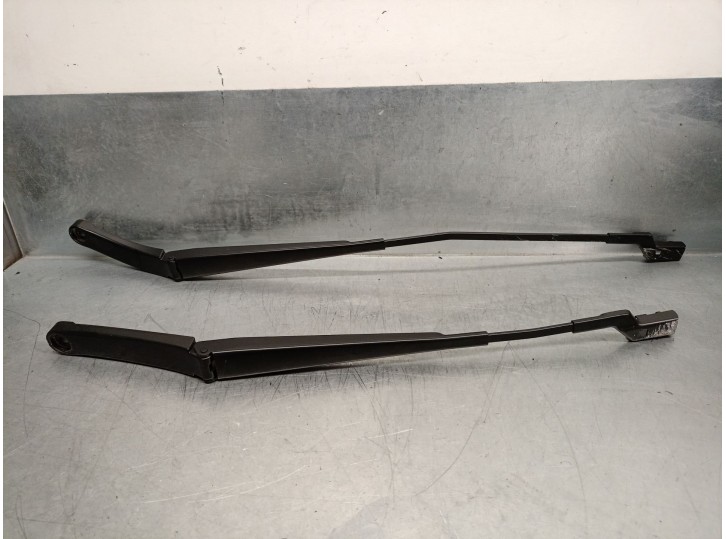 Recambio de brazo limpia delantero derecho para volkswagen taigo (cs1) 1.0 tsi referencia OEM IAM 2G1955409A 2G1955409A 