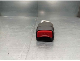 Recambio de enganche cinturon para subaru forester s11 (sg) 2.0 16v cat referencia OEM IAM 64680SA060ML TRA CENTRAL 5 PUERTAS