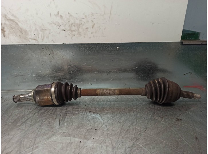 Recambio de transmision delantera izquierda para dacia sandero 1.5 dci diesel cat referencia OEM IAM 8201187935  