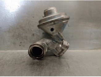 Replacement EGR valve for Citroën C3 1.4 HDi OEM IAM reference 2580132B 2580132B VALEO