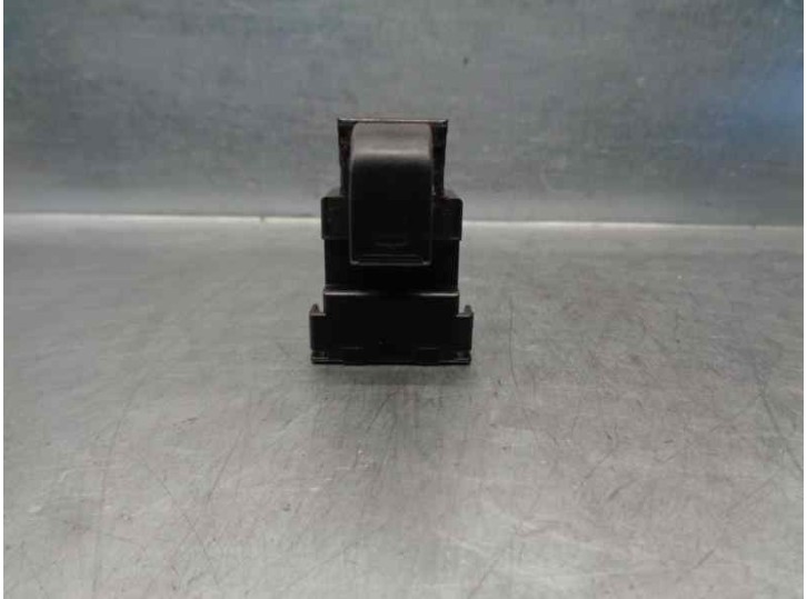 Recambio de mando elevalunas trasero derecho para lexus ls400 (ucf20) básico (ucf 20) referencia OEM IAM 8403050020  