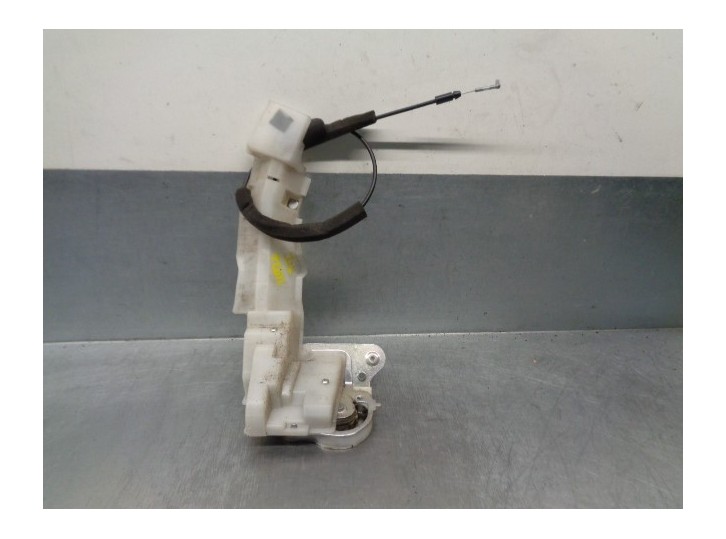 Recambio de cerradura puerta trasera izquierda para mazda 5 berl. (cr) 2.0 diesel cat referencia OEM IAM CC3373310F 5 PUERTAS