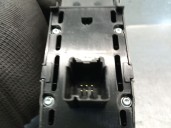 Recambio de mando elevalunas delantero derecho para lancia voyager monospace (404_) 2.8 crd (rt, 53) referencia OEM IAM 68110865
