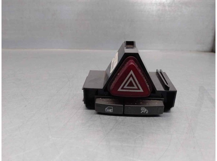 Recambio de warning para opel corsa d 1.3 16v cdti referencia OEM IAM 13189129 