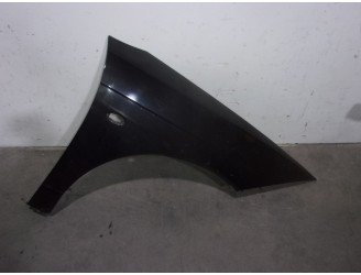 Replacement of right front fender for Citroën C6 2.7 V6 HDi FAP CAT (UHZ / DT17TED4) OEM IAM reference 7841S0 NEGRA 