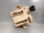 Recambio de caja reles / fusibles para lexus rx (_u3_) 400h awd (mhu38_) referencia OEM IAM 8267048060 8267048060 