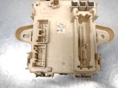 Recambio de caja reles / fusibles para lexus rx (_u3_) 400h awd (mhu38_) referencia OEM IAM 8267048060 8267048060 