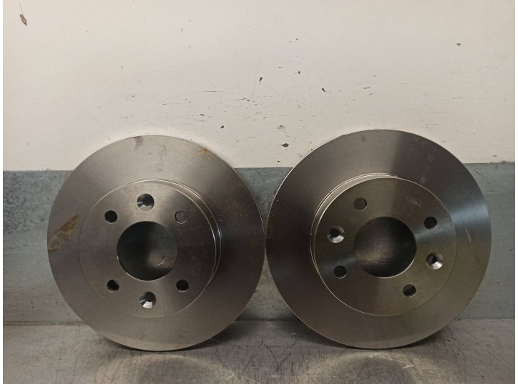 Recambio de disco freno trasero para renault 19 (b/c/l53) referencia OEM IAM 6010113 