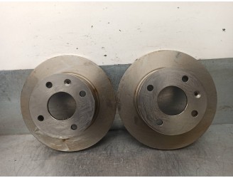 Recambio de disco freno trasero para ford orion referencia OEM IAM 6016523  