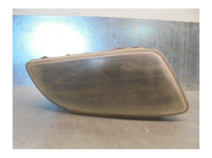 Replacement right fog light for Hyundai Coupe (RD) 1.6 16V CAT OEM IAM reference 9220227500 3 DOORS