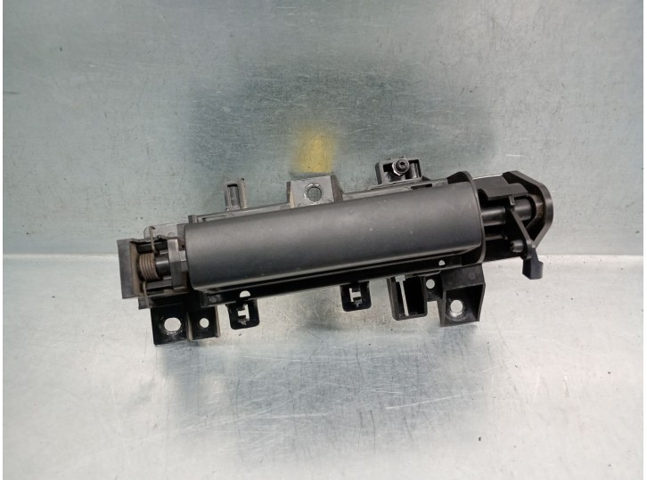 Replacement rear right interior door handle for Lancia Voyager Monospace (404_) 2.8 CRD (RT, 53) OEM IAM reference 3025988 K1A