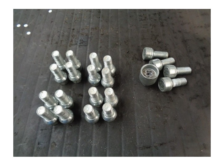 Recambio de tornillo para seat ibiza (kj1) 1.0 tsi referencia OEM IAM M14 X 1.5 NUEVOS 