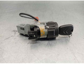 Replacement ignition switch for Citroën C2 1.4 HDi OEM IAM reference 9652781780 
