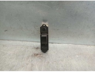Replacement rear right window switch for Mitsubishi Grandis (NA0W) 2.0 DI-D CAT OEM IAM reference 8608A023 