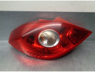 Recambio de piloto trasero izquierdo para opel corsa d 1.4 16v cat (a 14 xer / ldd) referencia OEM IAM 13186350 89038960A 3 PUER