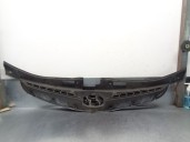 Recambio de rejilla delantera para hyundai i30 1.6 crdi cat referencia OEM IAM 863512R500 