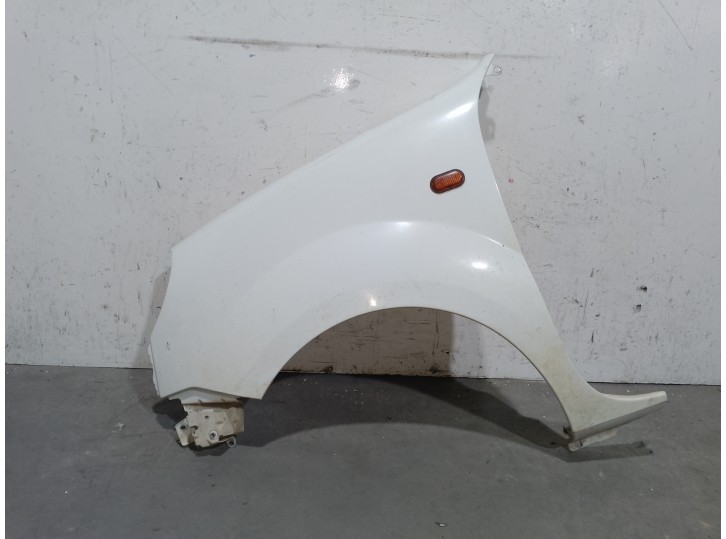 Recambio de aleta delantera izquierda para nissan kubistar (x76) 1.2 cat referencia OEM IAM 6311300Q0L BLANCA 