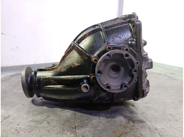 Recambio de diferencial trasero para ssangyong rodius ii 2.0 xdi referencia OEM IAM 4311511000 4301021010 4.55