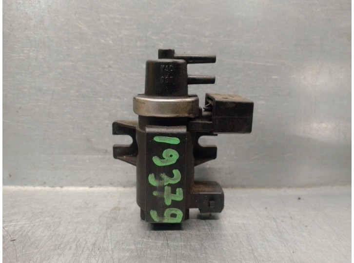 Recambio de electrovalvula vacio para bmw serie 3 berlina (e46) 2.0 16v diesel cat referencia OEM IAM 72279600 2247906 PIERBURG