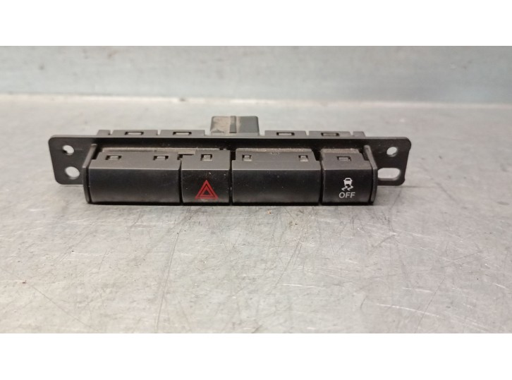 Replacement hazard warning switch for Lancia Voyager minivan (404_) 2.8 CRD (RT, 53) OEM IAM reference 68110969AA K68110969AA 