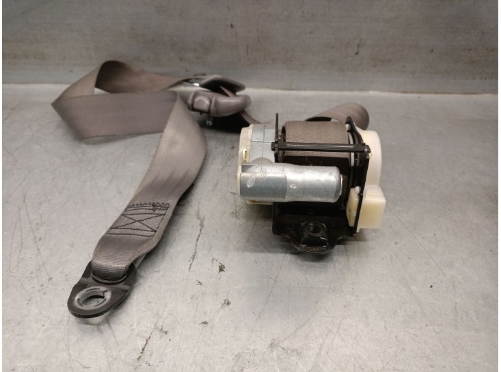 Recambio de cinturon seguridad delantero derecho para ssangyong rodius ii 2.0 xdi referencia OEM IAM 7462221005ACO 7462221005ACO