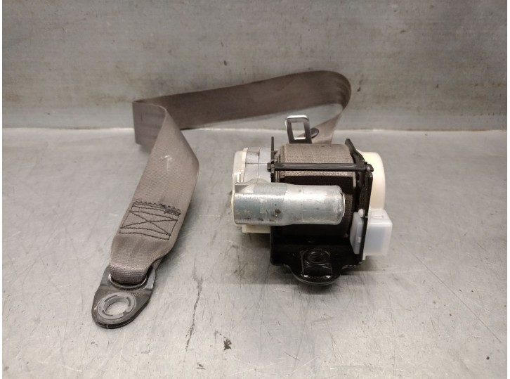 Recambio de cinturon seguridad delantero izquierdo para ssangyong rodius ii 2.0 xdi referencia OEM IAM 7462121005ACO 7462121005A