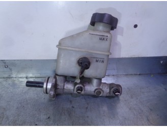 Recambio de bomba freno para hyundai i30 1.6 crdi cat referencia OEM IAM 585101H200  MOBIS