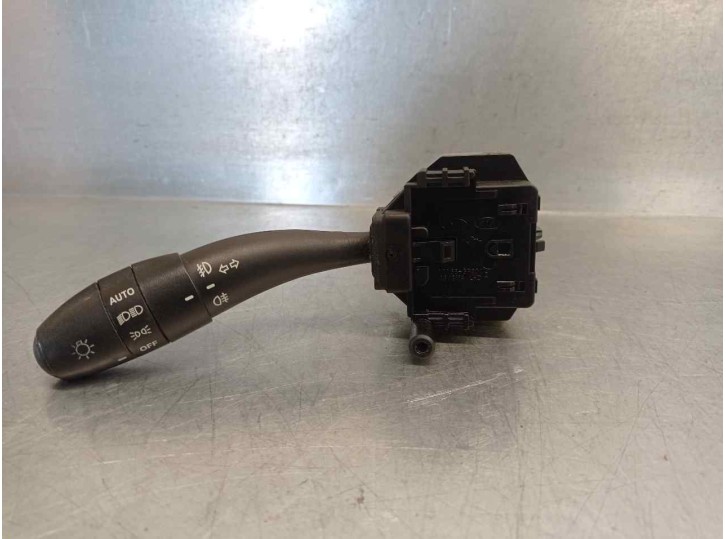 Recambio de mando luces para hyundai i30 1.6 crdi cat referencia OEM IAM 934202L020 