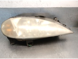 Recambio de faro derecho para renault megane i fase 2 berlina (ba0) 1.6 referencia OEM IAM 7700427870D 260100851R 