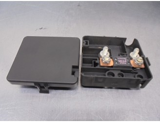 CAJA RELES / FUSIBLES 61138374986 