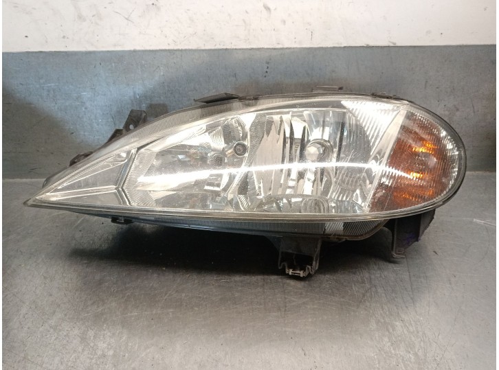 Recambio de faro izquierdo para renault megane i fase 2 berlina (ba0) 1.6 referencia OEM IAM 7700427874G 260609556R 