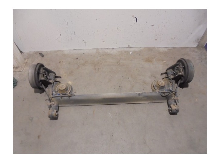 Recambio de puente trasero para chevrolet tacuma se referencia OEM IAM  TAMBOR 4 AGUJEROS BURRA 2