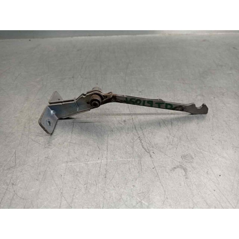 Recambio de retenedor puerta para dacia dokker 1.6 cat referencia OEM IAM 904704935R  