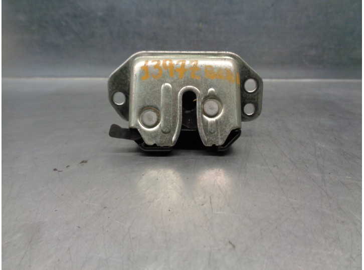 Recambio de cerradura maletero / porton para chevrolet spark 1.0 cat referencia OEM IAM 96688460 2 PINES