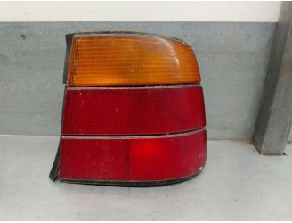 Recambio de piloto trasero derecho para bmw serie 5 berlina (e34) 2.5 turbodiesel cat referencia OEM IAM 133690 DE ALETA 4 PUERT