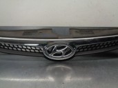 Recambio de rejilla delantera para hyundai i30 1.4 cat referencia OEM IAM 863512R000 
