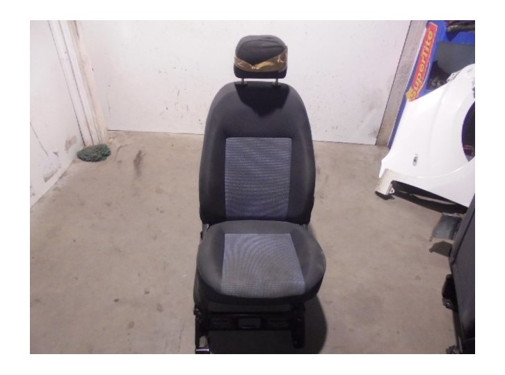 Recambio de asiento delantero derecho para peugeot bipper 1.3 16v hdi fap referencia OEM IAM 3917845 TELA GRIS 5 PUERTAS
