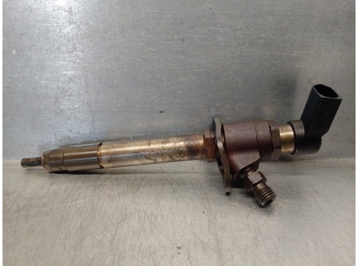 Recambio de inyector para citroën c6 2.7 v6 hdi fap cat (uhz / dt17ted4) referencia OEM IAM 5U3Q9K546AA 5U3Q9K546AA SIEMENS