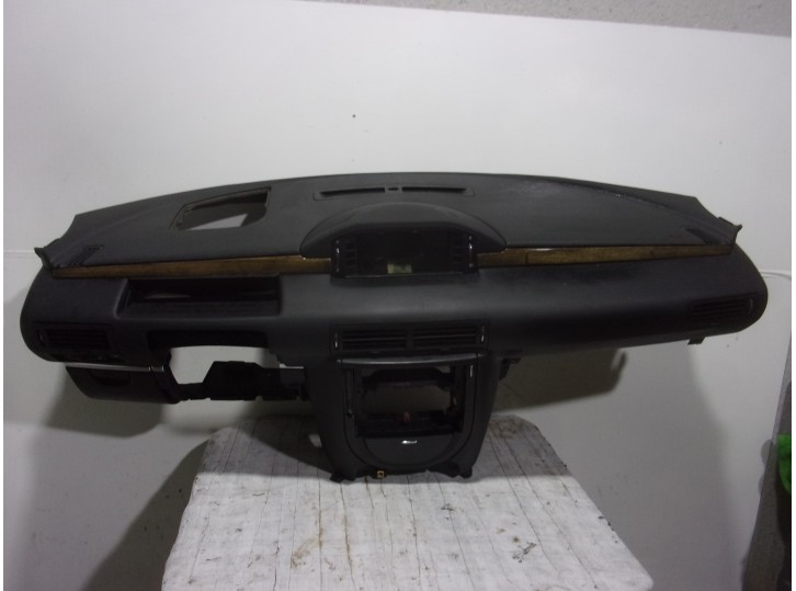 Recambio de salpicadero para citroën c6 2.7 v6 hdi fap cat (uhz / dt17ted4) referencia OEM IAM 8211QT NEGRO 