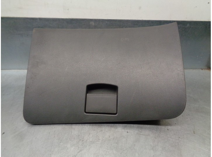 Replacement glove box for Chevrolet Spark 1.0 CAT OEM IAM reference 96909219 96679023 