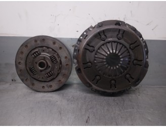 Replacement clutch kit for Audi 80 (82/83/84) 1.6 OEM IAM reference 050141032HX 