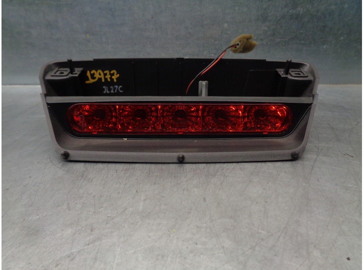 Recambio de luz central de freno para chevrolet spark 1.0 cat referencia OEM IAM 42403073 
