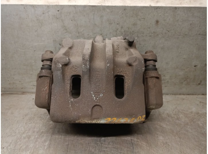 Recambio de pinza freno delantera izquierda para ssangyong rodius ii 2.0 xdi referencia OEM IAM 671950 671950 