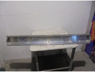 Recambio de refuerzo paragolpes trasero para saab 9000 cd 2.3 cd turbo referencia OEM IAM DE ALUMINIO 4 PUERTAS