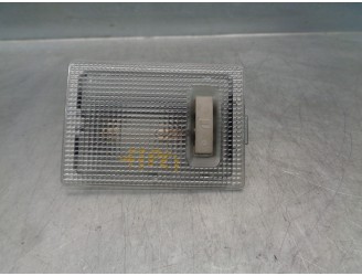 Recambio de luz interior para chevrolet spark 1.0 cat referencia OEM IAM 