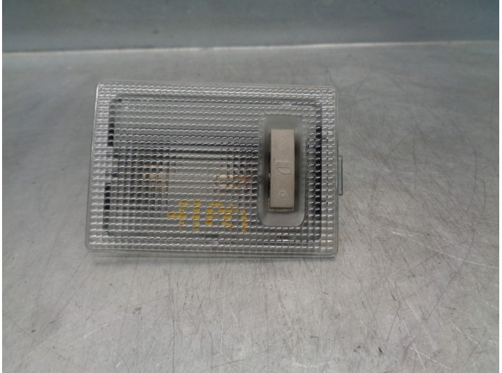 Recambio de luz interior para chevrolet spark 1.0 cat referencia OEM IAM 