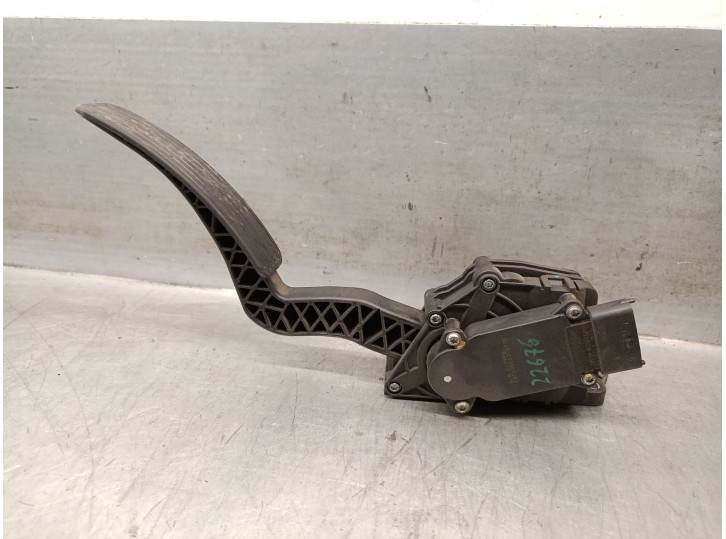 Recambio de potenciometro pedal para ssangyong rodius ii 2.0 xdi referencia OEM IAM K2055008D20 2055008D20 