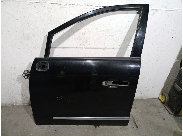 Recambio de puerta delantera izquierda para ssangyong rodius ii 2.0 xdi referencia OEM IAM 6200321200 6200321200 