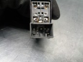 Recambio de mando elevalunas delantero derecho para chevrolet spark 1.0 cat referencia OEM IAM 202008913  