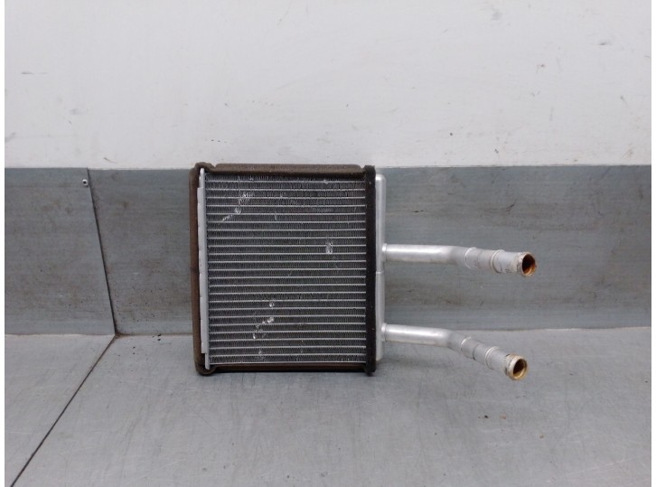 Recambio de radiador calefaccion / aire acondicionado para ssangyong rodius ii 2.0 xdi referencia OEM IAM A100LHD 